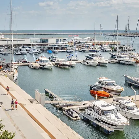 Lejlighed Center Yacht Park Marina View *