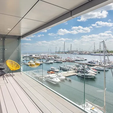 Lejlighed Center Yacht Park Marina View *