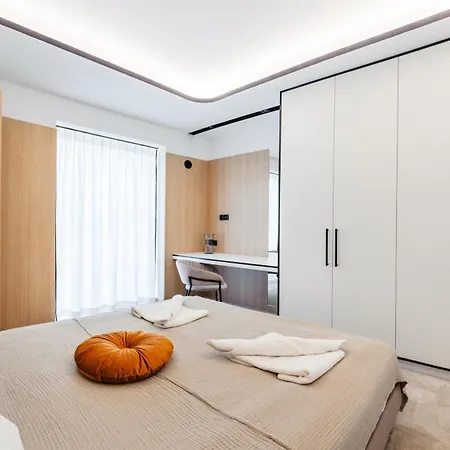 Center Yacht Park Marina View Lejlighed